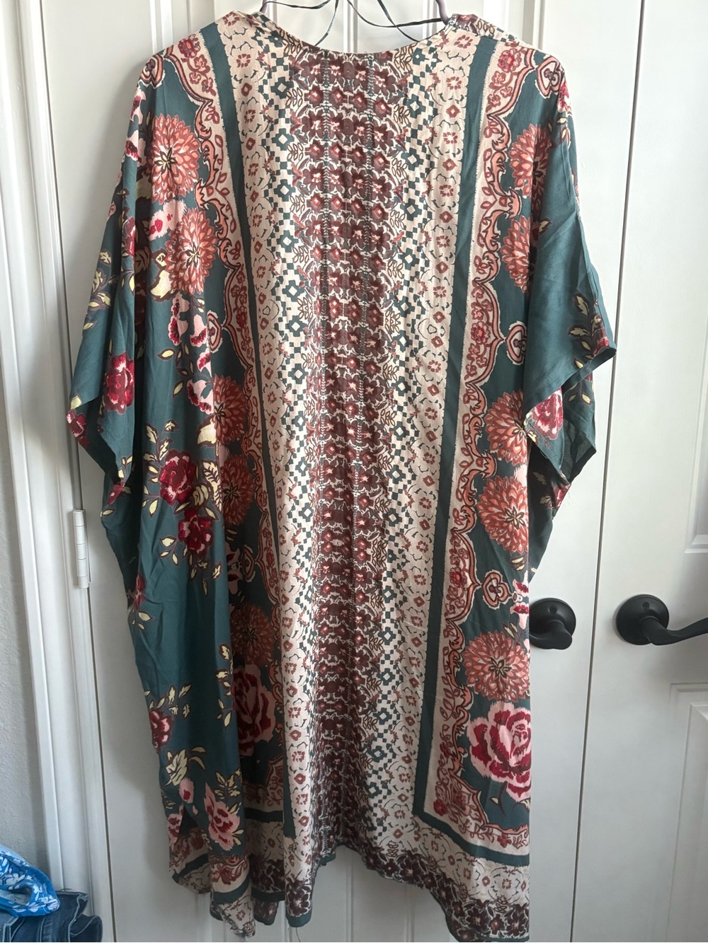 Angie Printed Open-Front Kimono in Teal, Rust and Cream - Picture 3 of 4